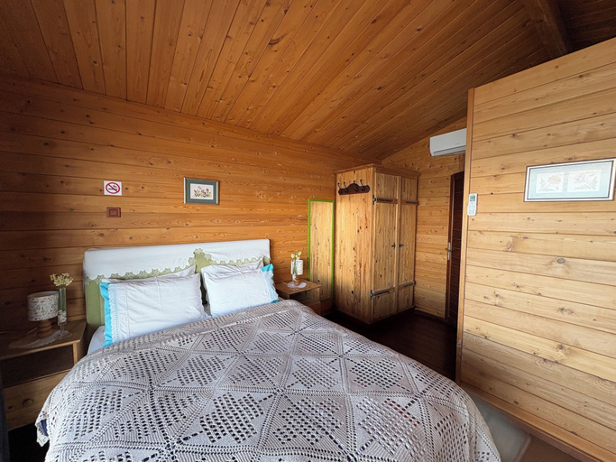 Bedroom 3, Lipsos Hotel Ata's Place, Karaburun