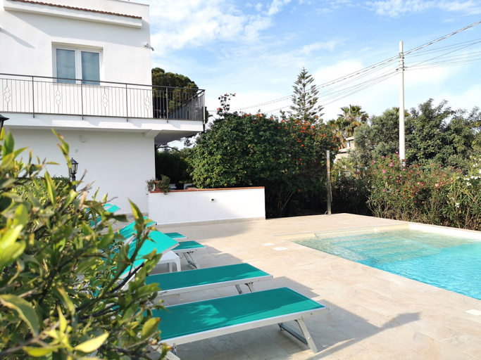 Pool 4, Villa Mar, Syracuse
