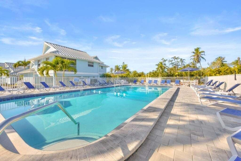 Pool 4, Seashells Unit 23 2 Bedroom Condo, Lee