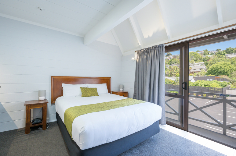 Bedroom 5, Admirals Motor Inn, Nelson