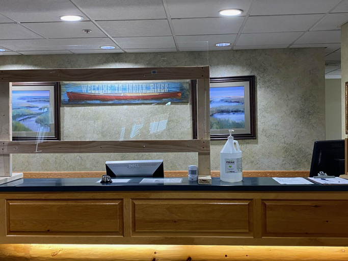 Public Area, Hometown Inn, Cheboygan