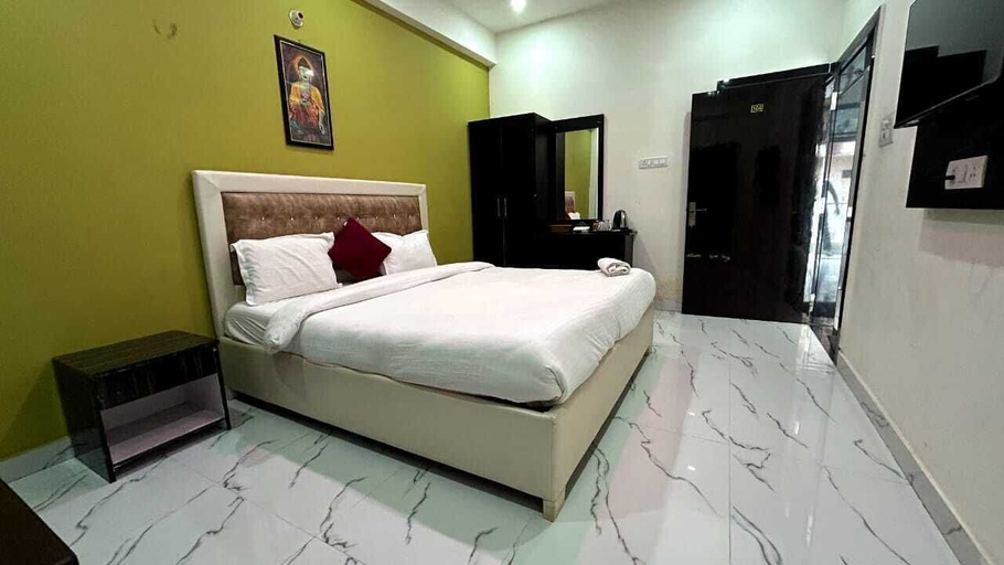 Room 5, Archana Home Stay-Best Hotel in varanasi, Varanasi