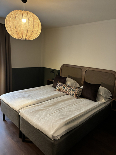 Bedroom 2, Hotel Bishops Arms Malmö, Malmö