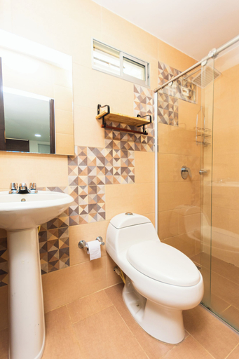 Bathroom 4, Med suites 94, Barranquilla