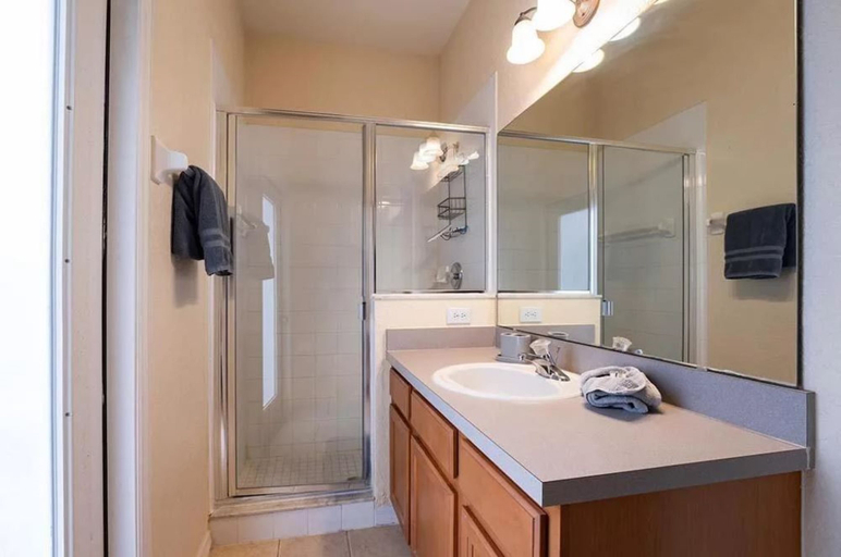 Bathroom 4, Highgrove Homes, Lake