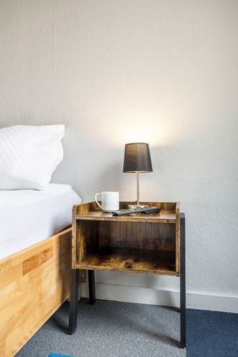 Bedroom 5, Icke Apartments, Berlin