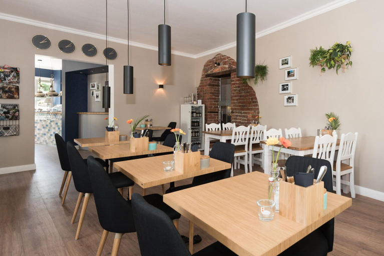 Public Area 2, guestified. BARBAROSSA Hotel, Mettmann