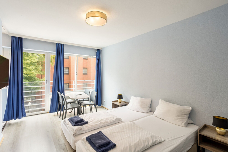 Bedroom 4, Icke Apartments, Berlin