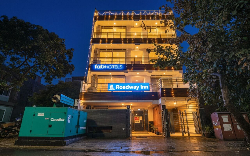 Exterior & Views 2, FabHotel Roadway Inn, Delhi