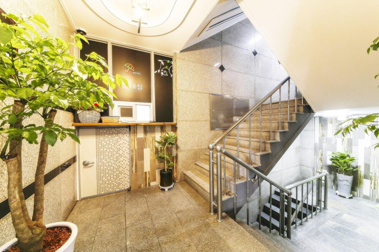 Public Area, Happy Q Motel, Andong