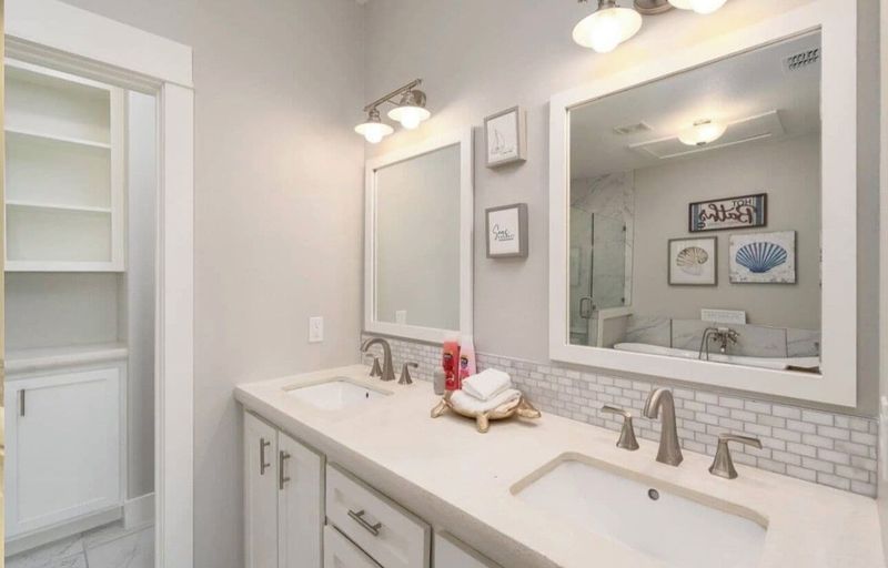 Bathroom 4, 3201 S. 11th St - New Wave Rentals, Nueces