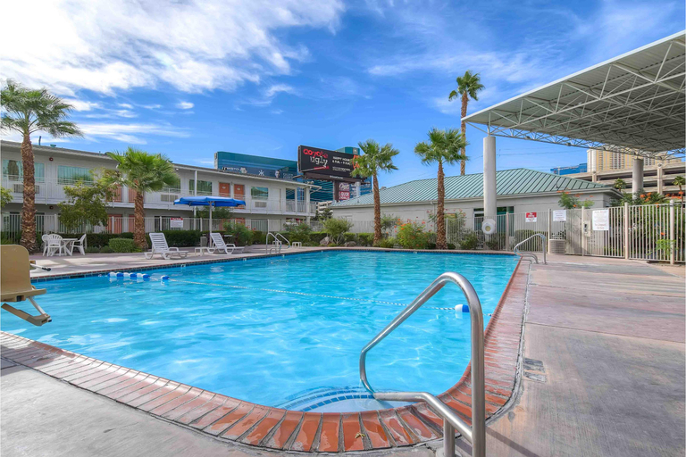 Sport & Beauty 5, Studio 6 Suites Las Vegas, Nv - Tropicana, Clark