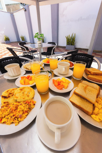 Food & Drinks 5, Med suites 94, Barranquilla