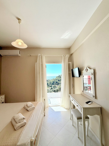 Room 5, Gallini Sea View, Ionian Islands