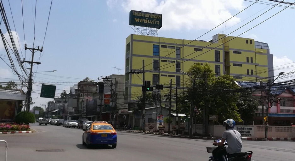 Exterior & Views 2, Phongkaew Hotel, Muang Surat Thani