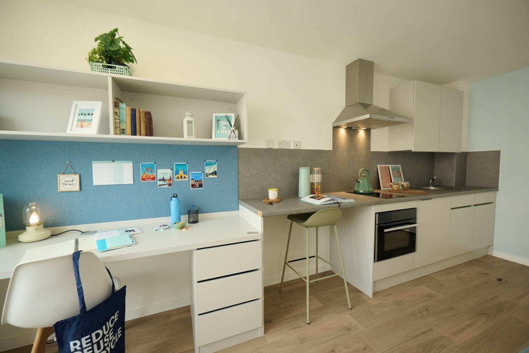 Private kitchen 2, Student Only Brigg Point, Bristol