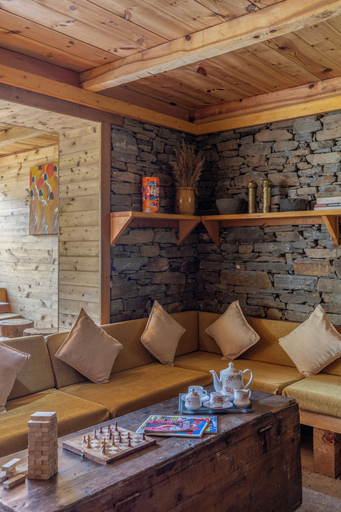 Interior 3, ELIVAAS Everly Luxury 1BHK Entire Home, Shimla