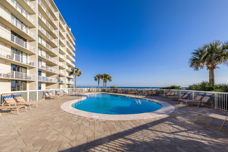 Outdoor pool 2, Seaside Beach & Racquet 2105, Baldwin