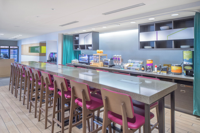 Food & Drinks 5, Home2 Suites by Hilton Saratoga/Malta, Saratoga