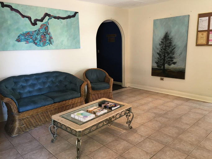 Public Area, El Lago Waters Motel, Wyong - South and West