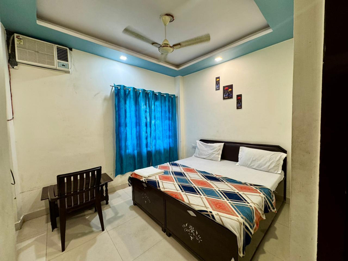 Others 3, Shri bhanke bihari hotel, Dehradun