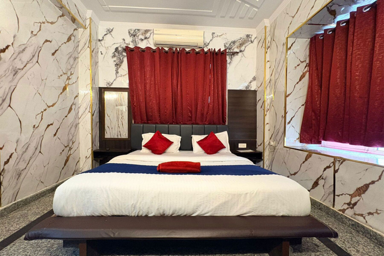 Bedroom 2, Tapovan, Garhwal