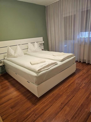 Room 4, Apartament David cu 2 dormitoare, Deva