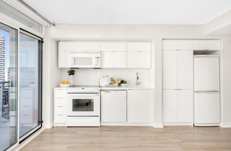 Private kitchen 2, The York Collective, Toronto