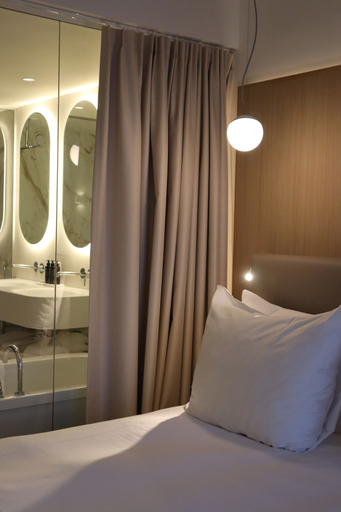 Bedroom 3, WestCord Fashion Hotel Amsterdam, Amsterdam