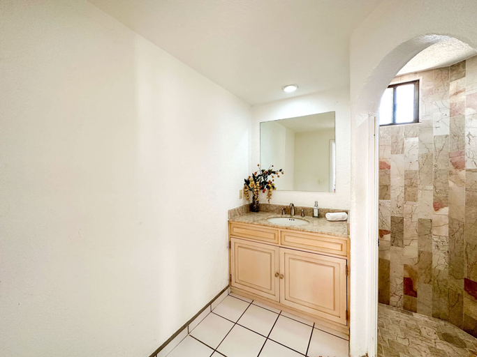 Room 5, Quiet Mexican-style Getaway With Spacious Patio, Puerto Peñasco
