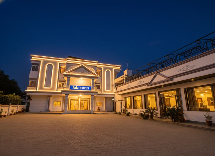 Exterior & Views 1, Fabhotel Prime Sm Resort, Bhopal