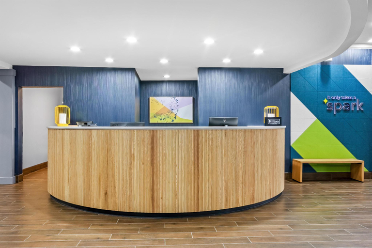 Public Area, Spark by Hilton Cincinnati Fairfield, Hamilton