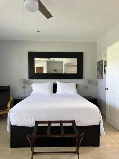 Bedroom 3, White Horse Motel, Palm Beach