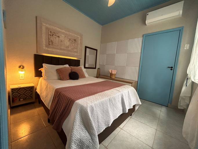 Room 4, Flor e Fruto Retreat - Little Flower House, São Gonçalo