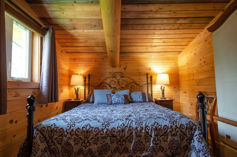 Bedroom 2, Le Bois Rond Des Ruisseaux, La Côte-de-Beaupré