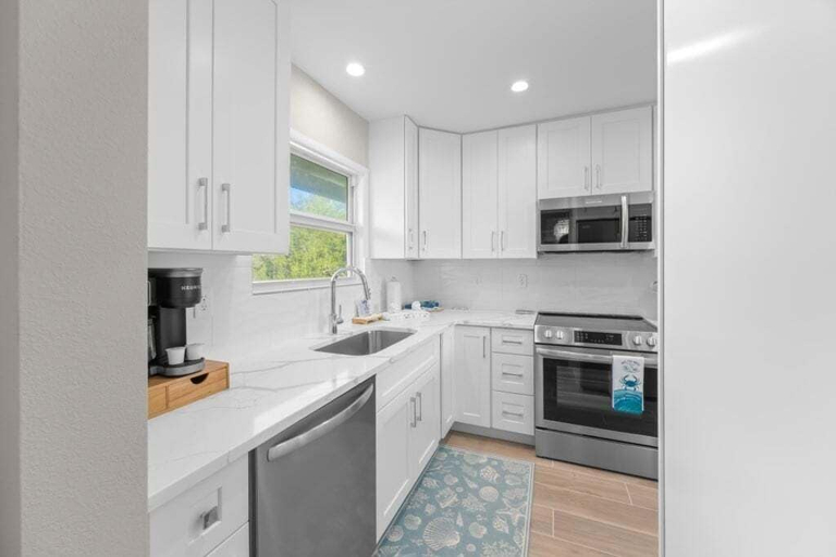 Private kitchen 5, Seashells Unit 05 2 Bedroom Condo, Lee