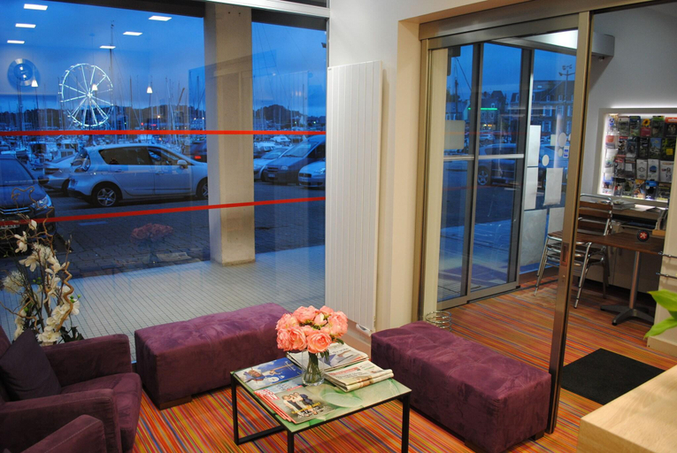 Public Area 2, Hôtel Le Goëlo, Paimpol, Côtes-d'Armor