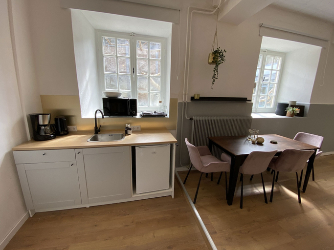 Room 2, Cosy Apartment 4 in Historic Abbey, Maastricht
