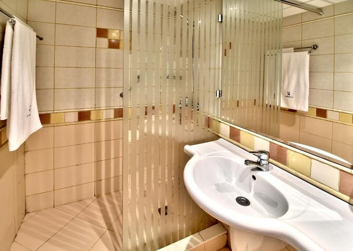 Bathroom 4, LES MAGNOLIAS HOTEL, Primorsko