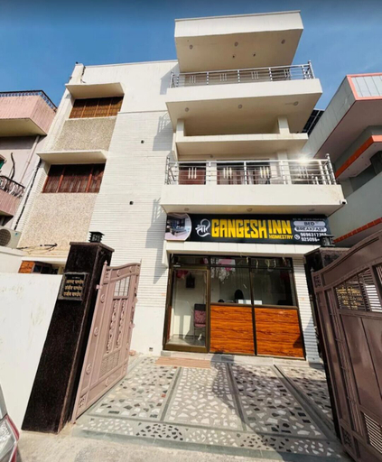 Exterior detail, Shree Gangesh Inn, Varanasi