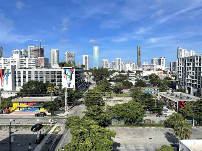 Exterior 5, Heart of Wynwood - Rooftop Pool -Balcony, Miami-Dade