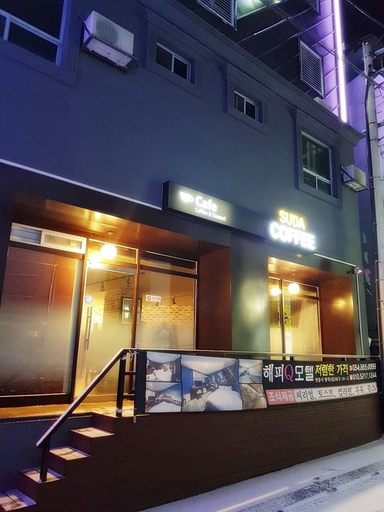 Exterior & Views 2, Happy Q Motel, Andong
