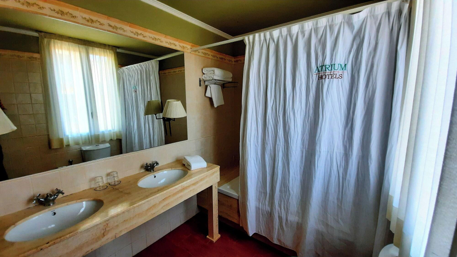 Bathroom 5, Hotel Sant Jordi, Tarragona