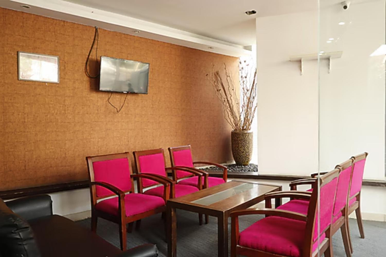 Others 5, C Suites Lotus Park Bengaluru Karnataka, Bangalore
