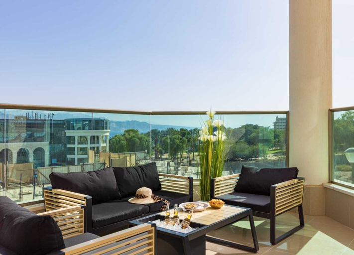 Living area 2, MAMAD - Bright Eilat escape with balcony n pool