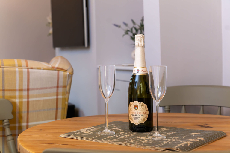 Room 4, Host Stay Sea View Cottage, North Yorkshire