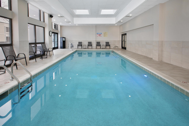 Sport & Beauty 2, DoubleTree by Hilton Detroit Novi, Oakland