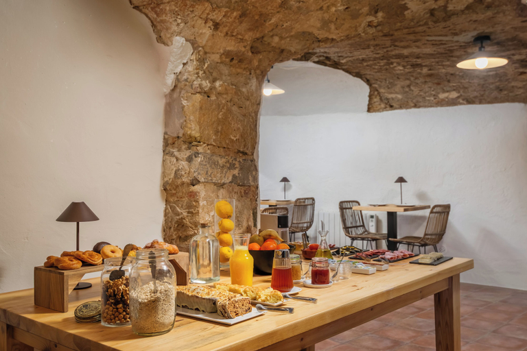Food & Drinks 5, BYPILLOW Cluc Begur, Girona