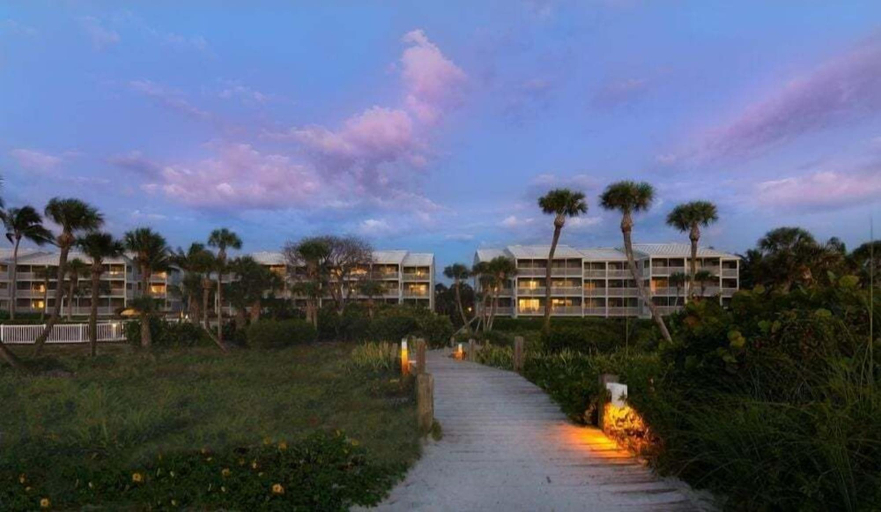 Property grounds, Beach Villas 2514 2 Bedroom Condo, Lee