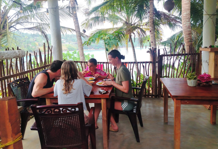 Food & Drinks 5, Surf Paradise Hotel, Tangalle